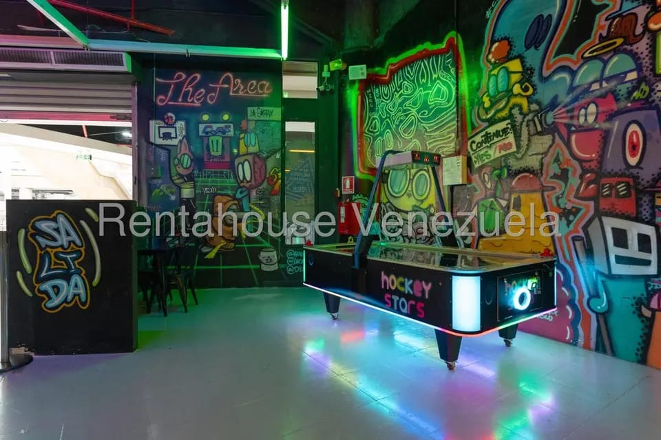 Negocios y Empresas (Entretenimiento) en Venta en El Recreo, Distrito Metropolitano - 7