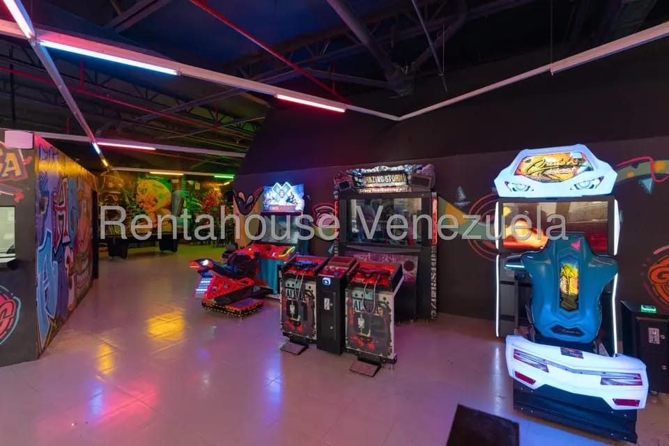 Negocios y Empresas (Entretenimiento) en Venta en El Recreo, Distrito Metropolitano - 8