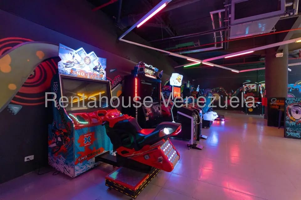 Negocios y Empresas (Entretenimiento) en Venta en El Recreo, Distrito Metropolitano - 9