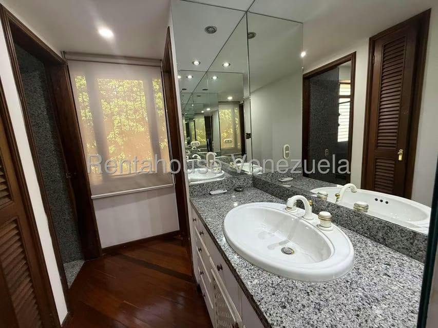 Apartamento (1 Nivel) en Alquiler en Lomas de Las Mercedes, Distrito Metropolitano - 46