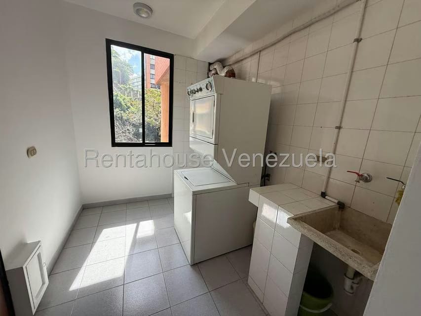Apartamento (1 Nivel) en Alquiler en Lomas de Las Mercedes, Distrito Metropolitano - 49