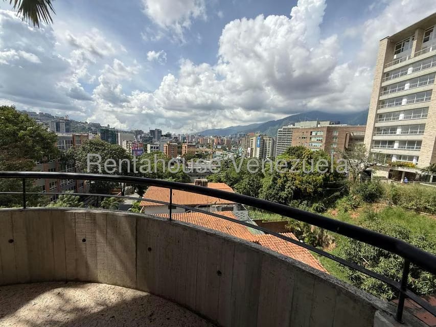 Apartamento (1 Nivel) en Alquiler en Lomas de Las Mercedes, Distrito Metropolitano - 6