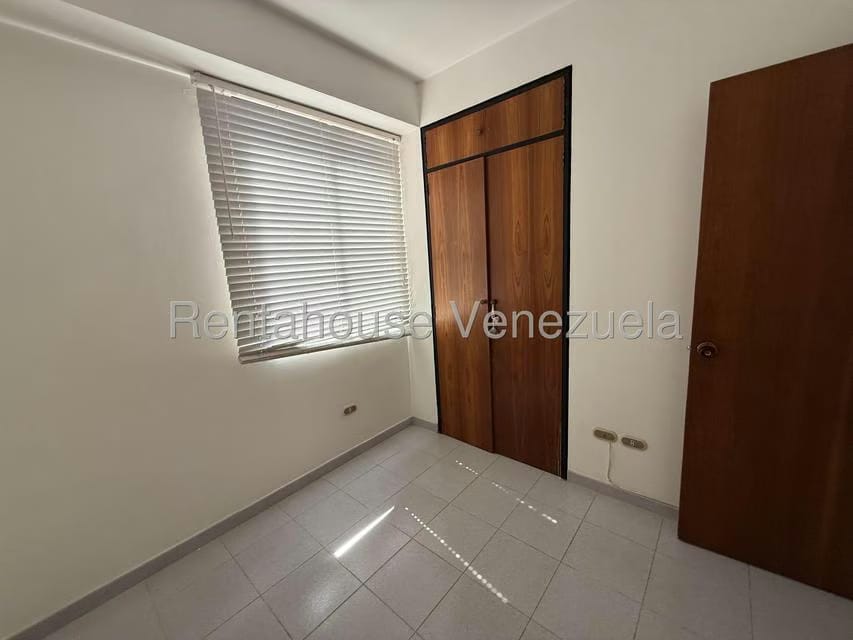 Apartamento (1 Nivel) en Alquiler en Lomas de Las Mercedes, Distrito Metropolitano - 56
