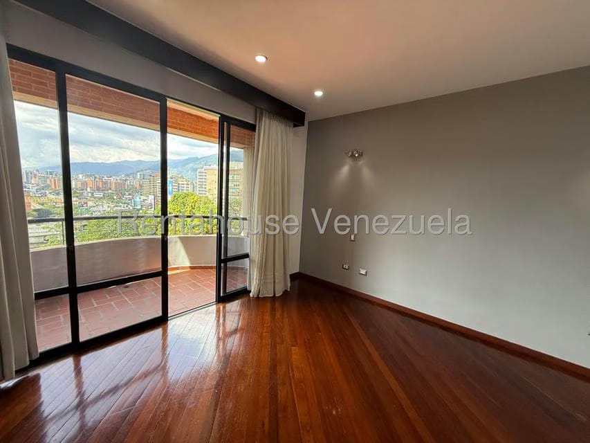 Apartamento (1 Nivel) en Alquiler en Lomas de Las Mercedes, Distrito Metropolitano - 57