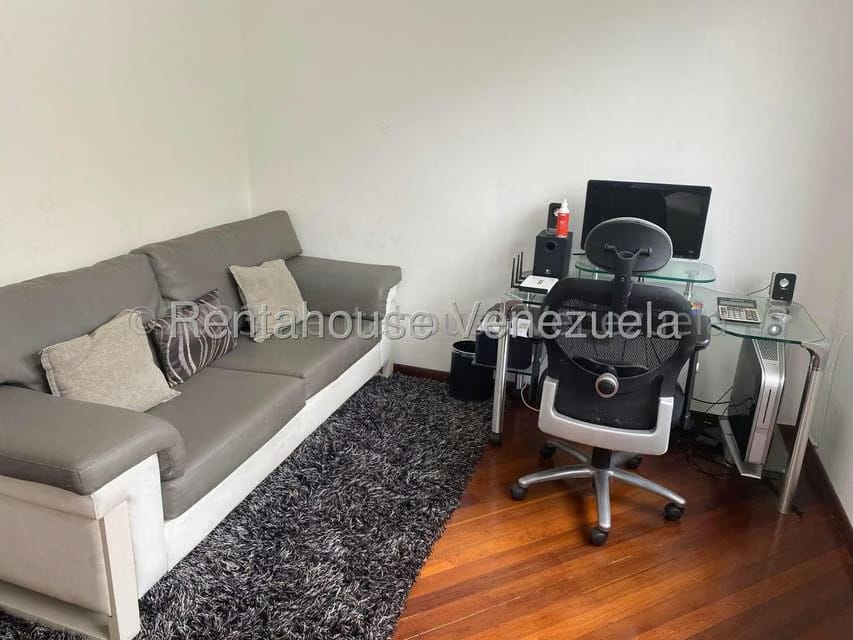 Apartamento (1 Nivel) en Alquiler en Lomas de Las Mercedes, Distrito Metropolitano - 71