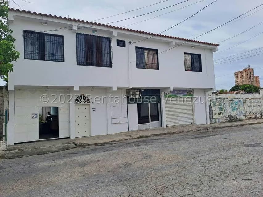 Casa (Multipes Niveles) en Venta en Centro, Lara - 36