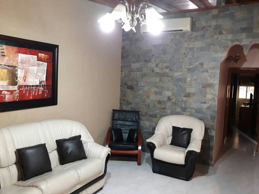 EN VENTA HERMOSA VIVIENDA EN URB. LA MULERA - 2