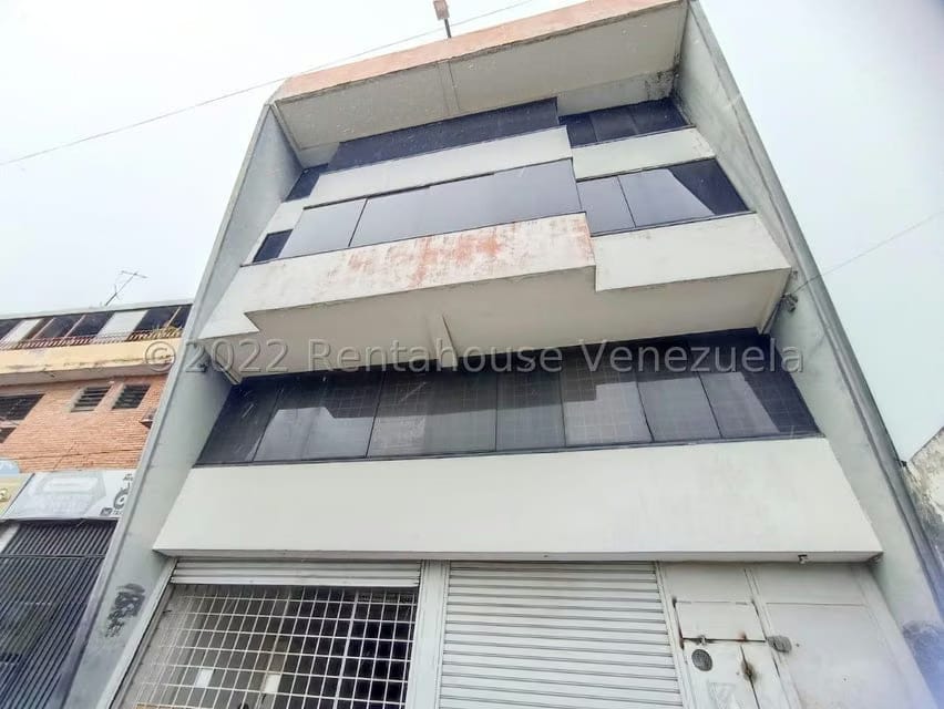 Comercial (Local Comercial) en Venta en Avenida Libertador, Lara
