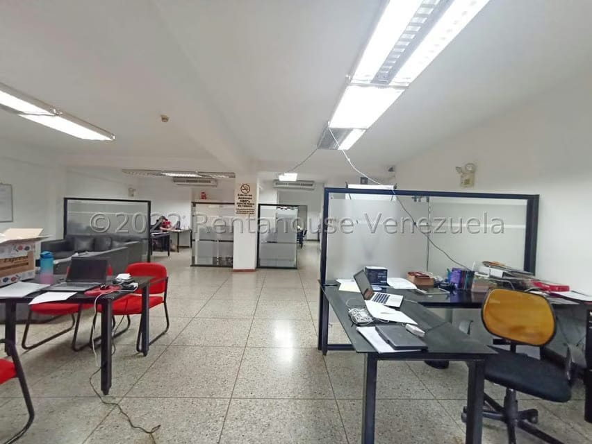 Comercial (Local Comercial) en Venta en Avenida Libertador, Lara - 21