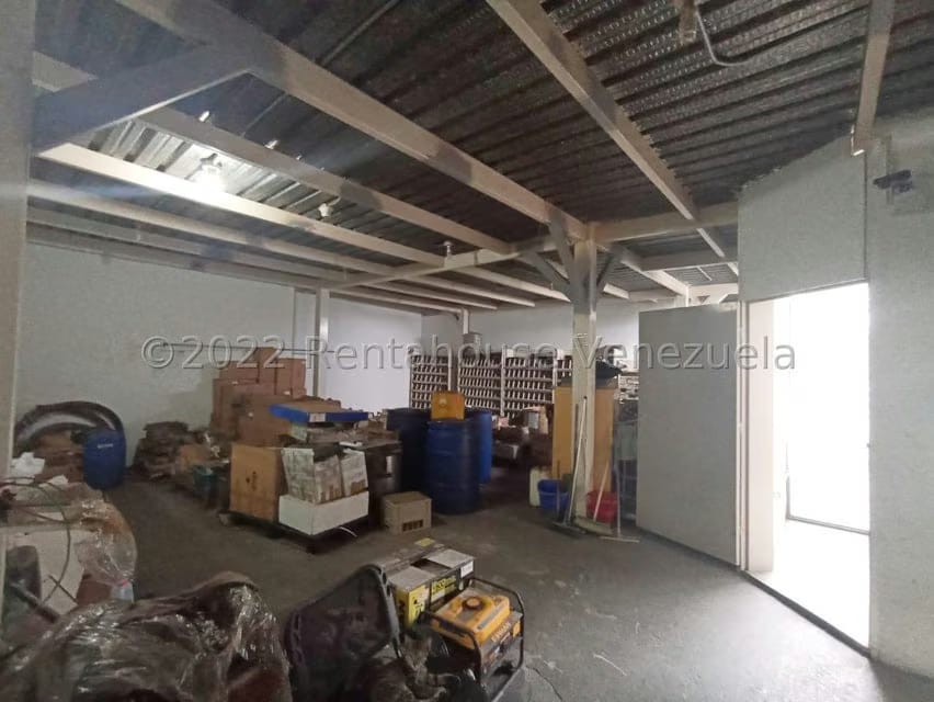 Comercial (Local Comercial) en Venta en Avenida Libertador, Lara - 28