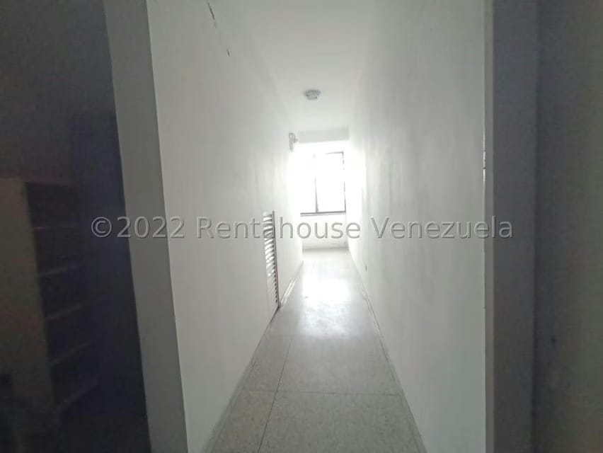 Comercial (Local Comercial) en Venta en Avenida Libertador, Lara - 32