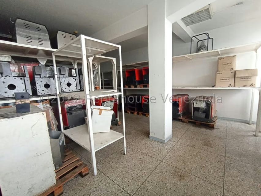 Comercial (Local Comercial) en Venta en Avenida Libertador, Lara - 48