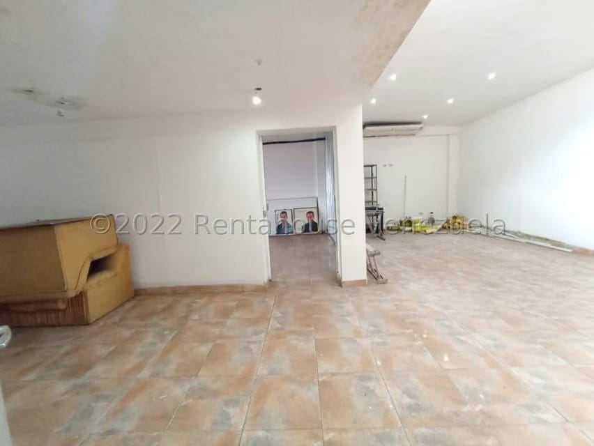 Comercial (Local Comercial) en Venta en Avenida Libertador, Lara - 52