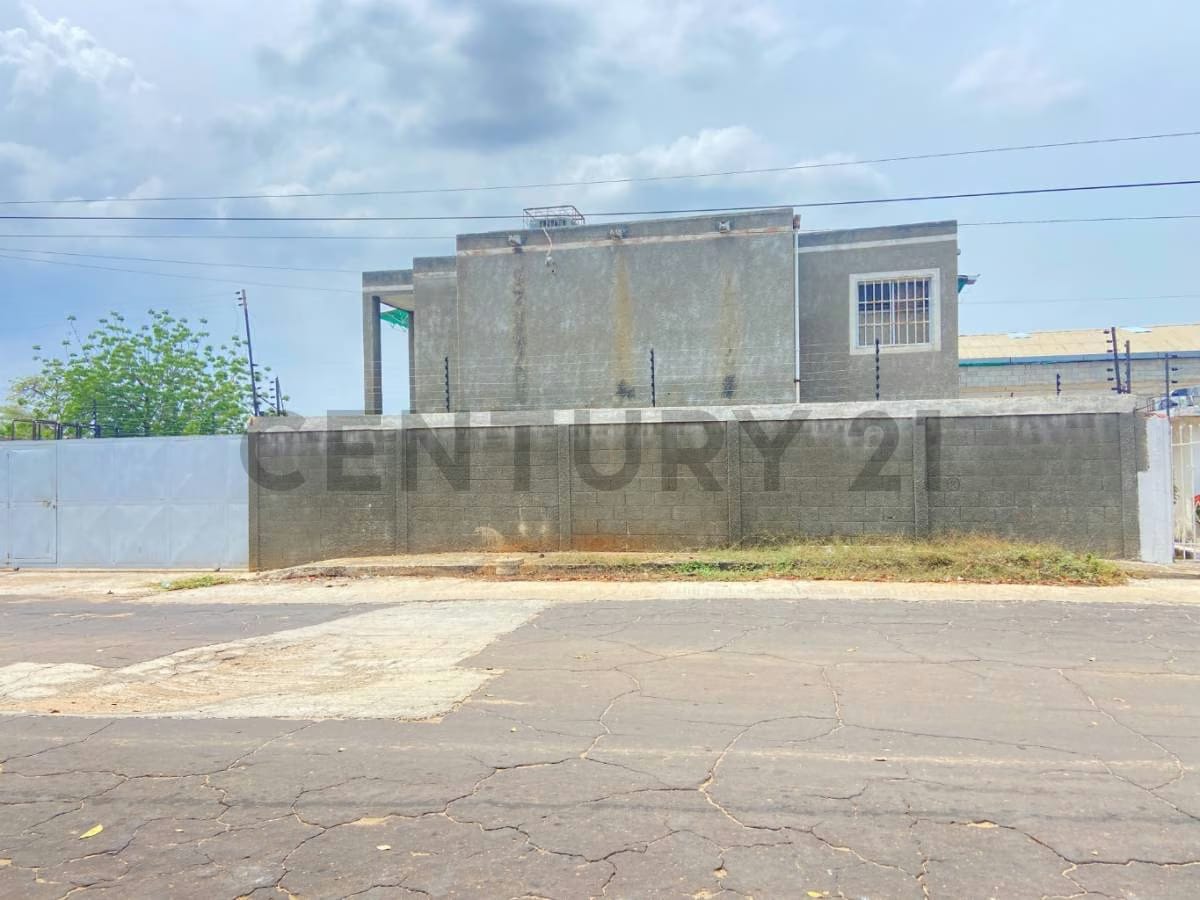 Galpon en Alquiler en zona sur de Maracaibo - 4
