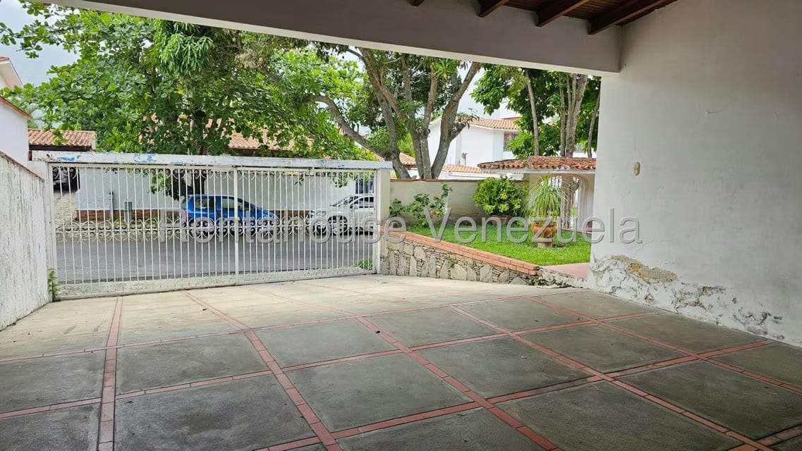 Casa (Duplex) en Venta en Colinas de Los Ruices, Distrito Metropolitano - 2