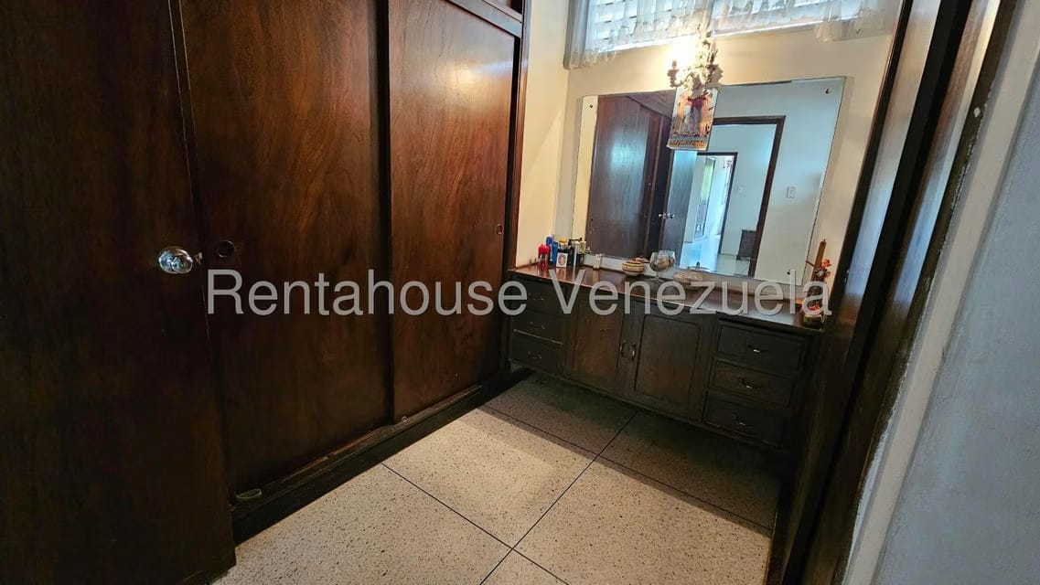 Casa (Duplex) en Venta en Colinas de Los Ruices, Distrito Metropolitano - 14
