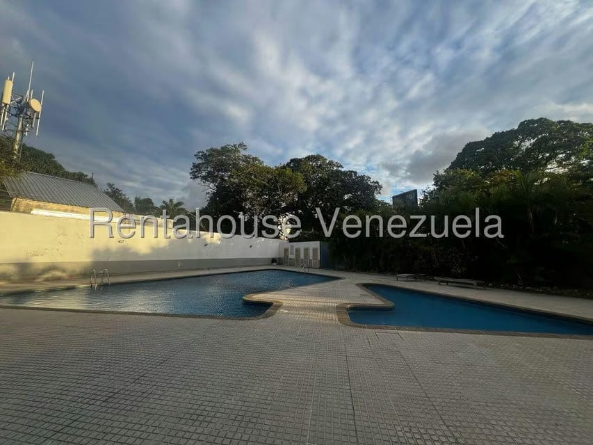 Apartamento (1 Nivel) en Alquiler en Altamira Sur, Distrito Metropolitano - 2