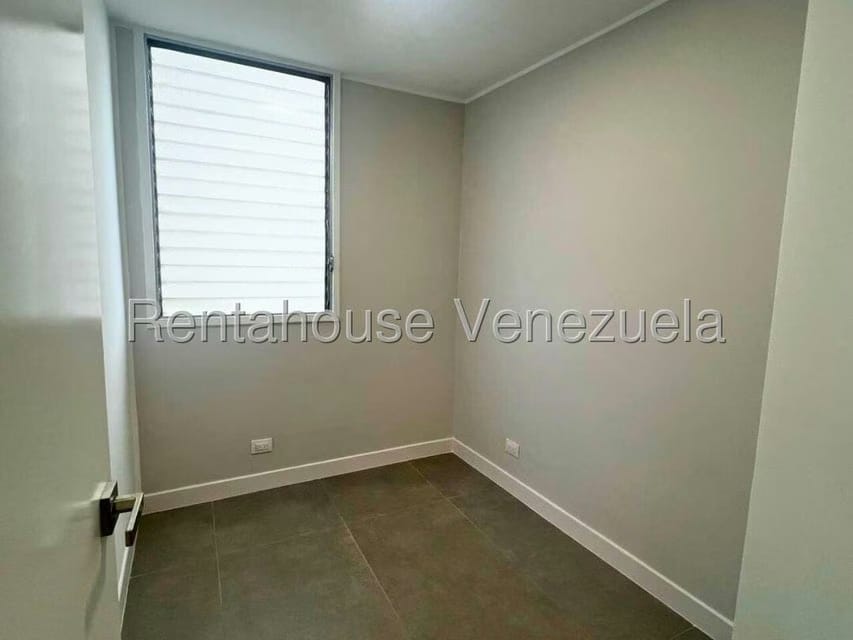 Apartamento (1 Nivel) en Alquiler en Altamira Sur, Distrito Metropolitano - 22