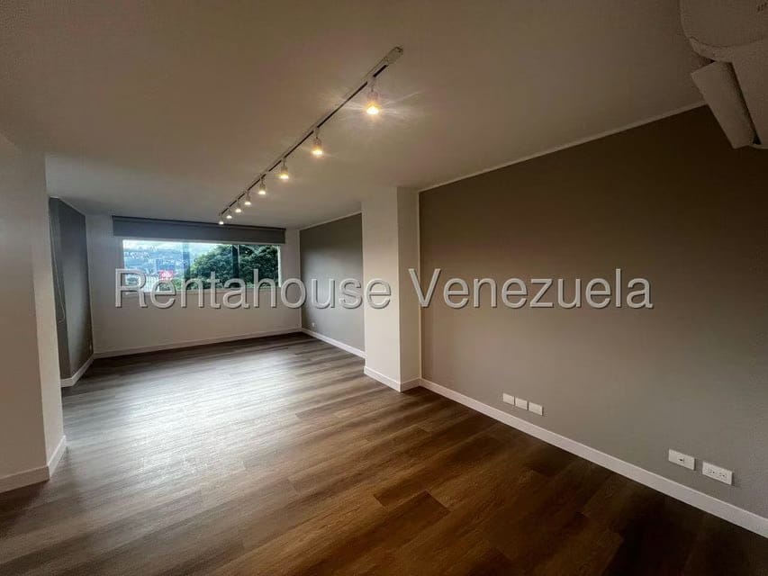 Apartamento (1 Nivel) en Alquiler en Altamira Sur, Distrito Metropolitano - 5