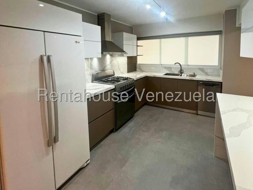 Apartamento (1 Nivel) en Alquiler en Altamira Sur, Distrito Metropolitano - 9