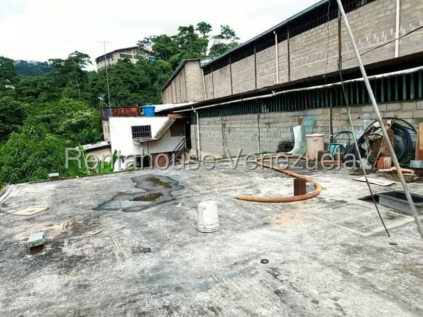 Comercial (Galpon - Deposito) en Venta en Mariche, Distrito Metropolitano - 2