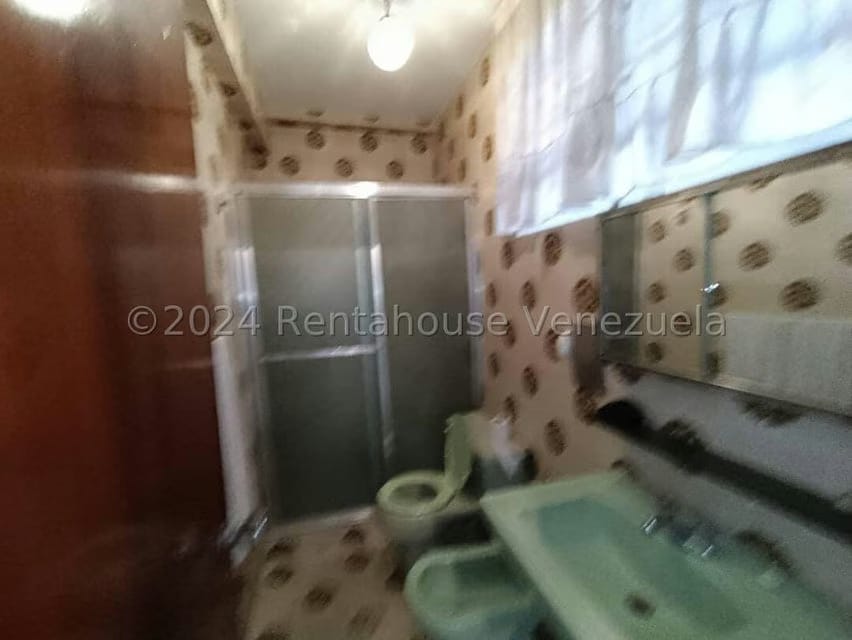 Casa (Multipes Niveles) en Venta en Guatire, Miranda - 12