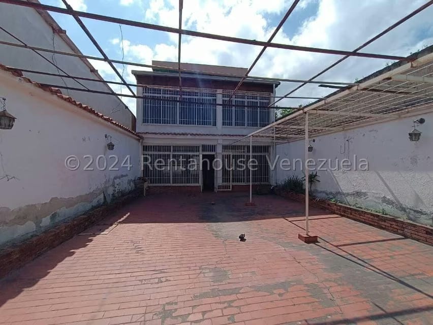 Casa (Multipes Niveles) en Venta en Guatire, Miranda - 13