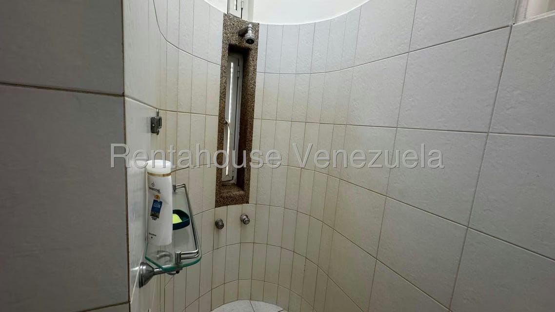 Casa (Duplex) en Venta en El Marques, Distrito Metropolitano - 24