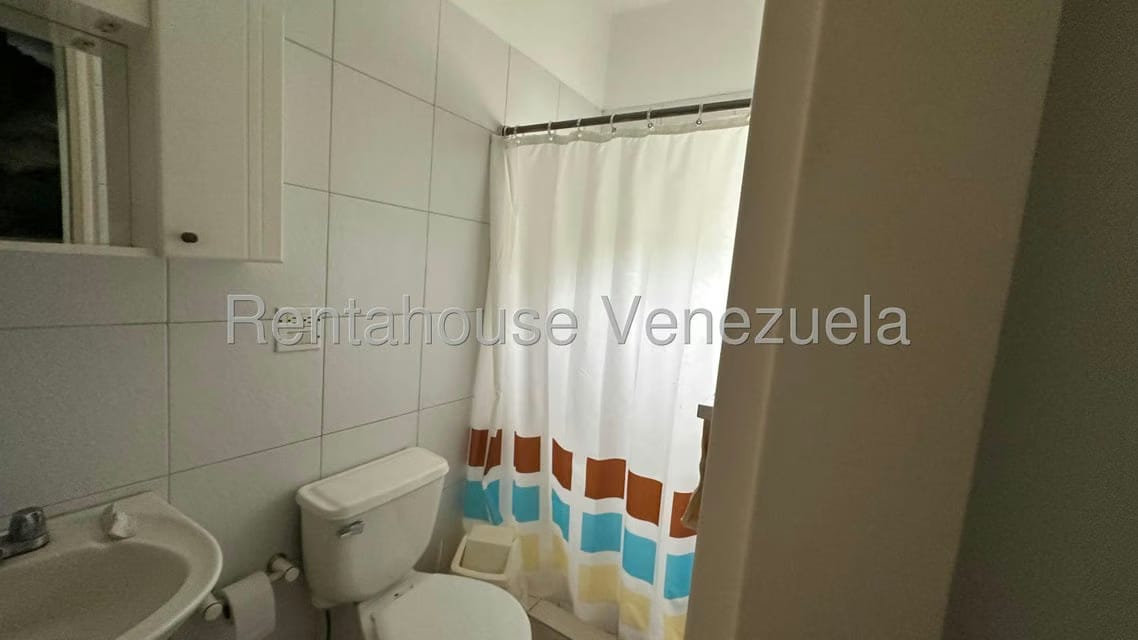 Casa (Duplex) en Venta en El Marques, Distrito Metropolitano - 41