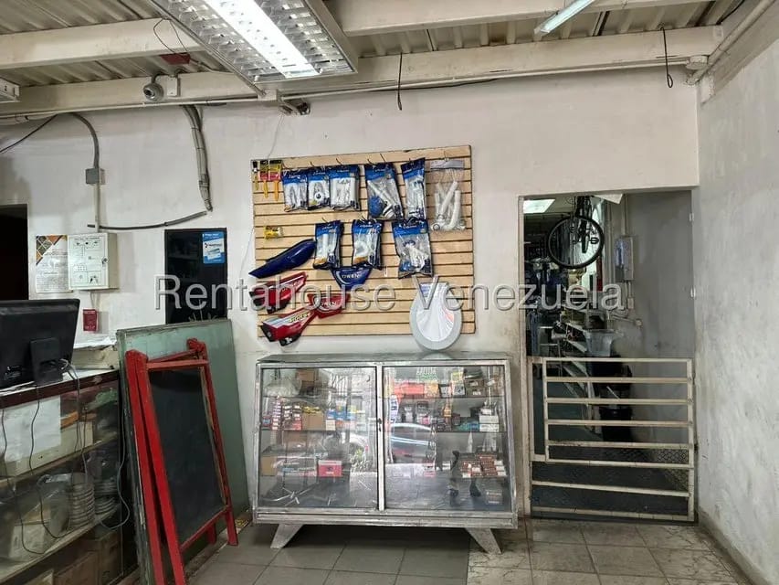 Comercial (Local Comercial) en Venta en Catia, Distrito Metropolitano - 7