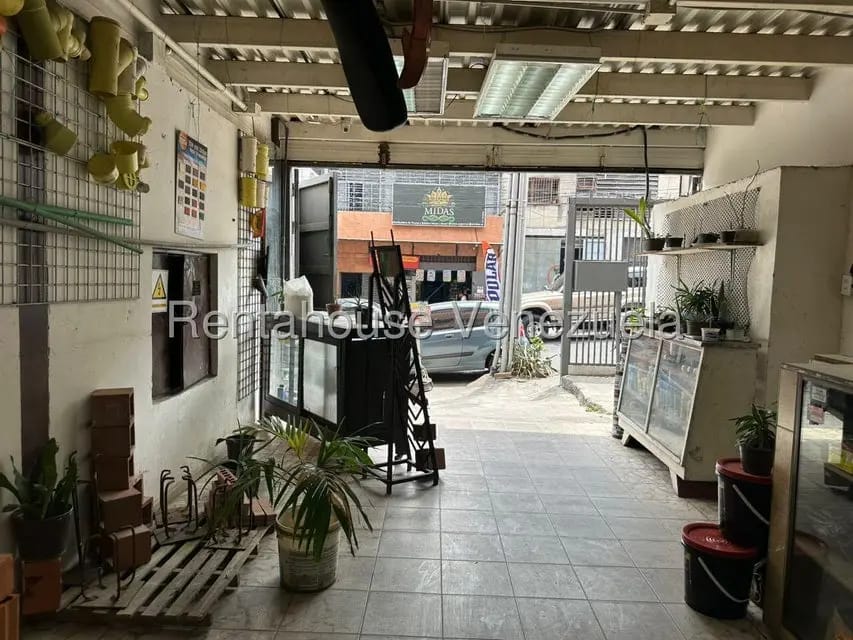 Comercial (Local Comercial) en Venta en Catia, Distrito Metropolitano - 9