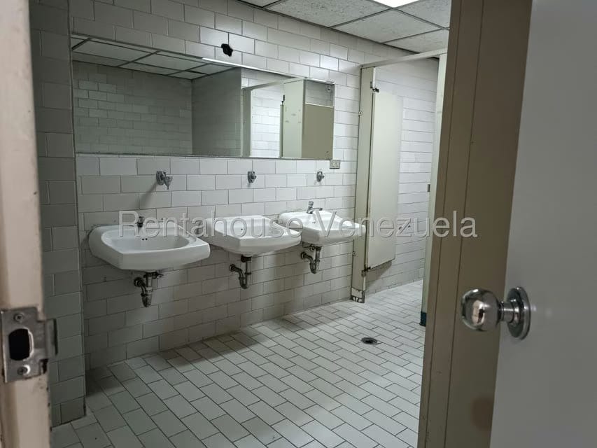 Comercial (Oficina) en Alquiler en Centro, Distrito Metropolitano - 14
