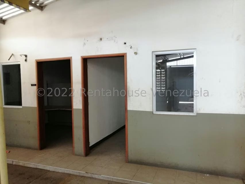 Comercial (Galpon - Deposito) en Venta en Zona Industrial Sur, Zulia - 22