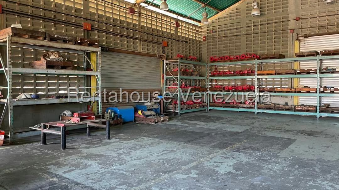 Comercial (Galpon - Deposito) en Venta en Zona Industrial Sur, Zulia - 32
