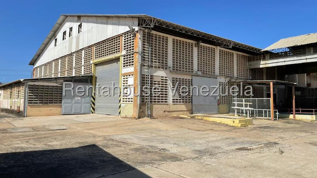 Comercial (Galpon - Deposito) en Venta en Zona Industrial Sur, Zulia - 43