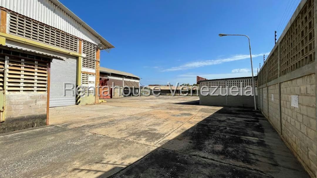 Comercial (Galpon - Deposito) en Venta en Zona Industrial Sur, Zulia - 45