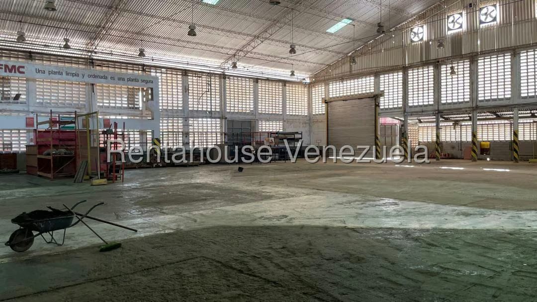 Comercial (Galpon - Deposito) en Venta en Zona Industrial Sur, Zulia - 7
