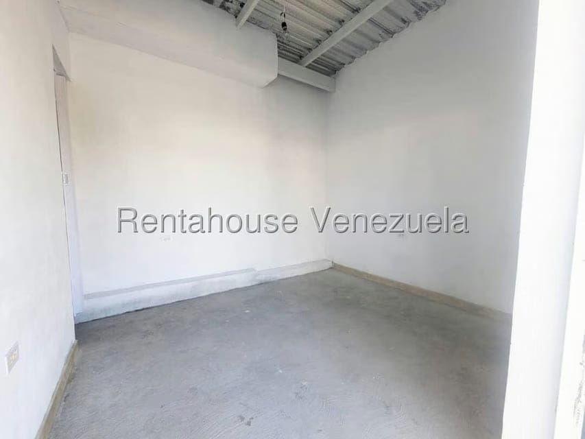 Comercial (Local Comercial) en Alquiler en El Recreo, Lara - 4