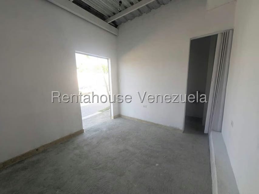Comercial (Local Comercial) en Alquiler en El Recreo, Lara - 7