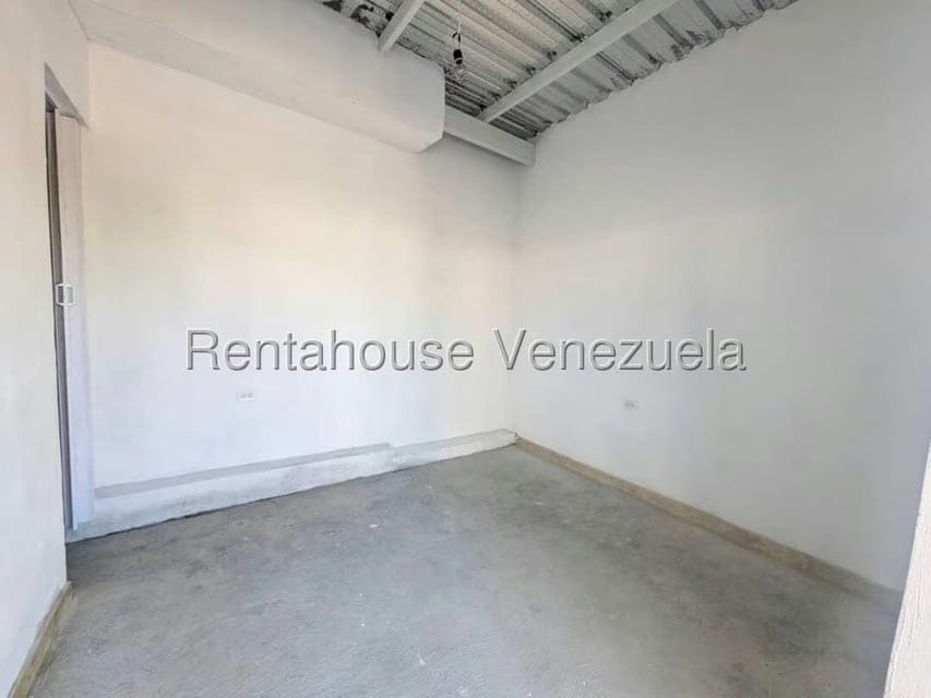Comercial (Local Comercial) en Alquiler en El Recreo, Lara - 9