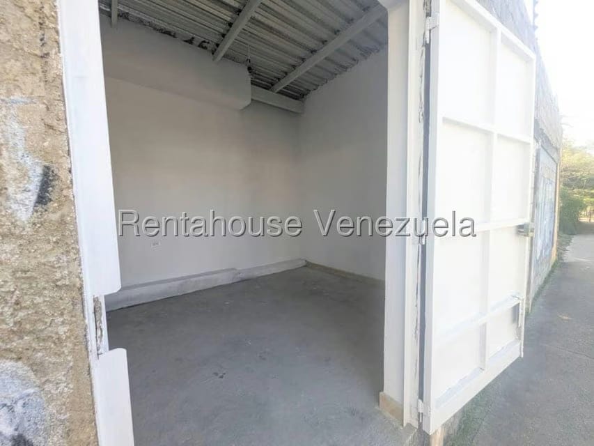 Comercial (Local Comercial) en Alquiler en El Recreo, Lara - 10