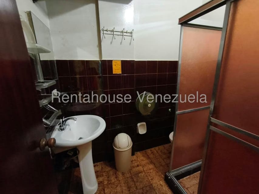 Comercial (Edificio) en Venta en Punto Fijo, Falcon - 35