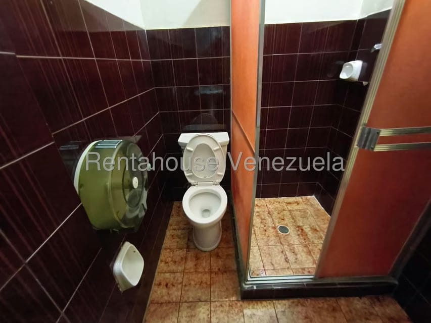 Comercial (Edificio) en Venta en Punto Fijo, Falcon - 36