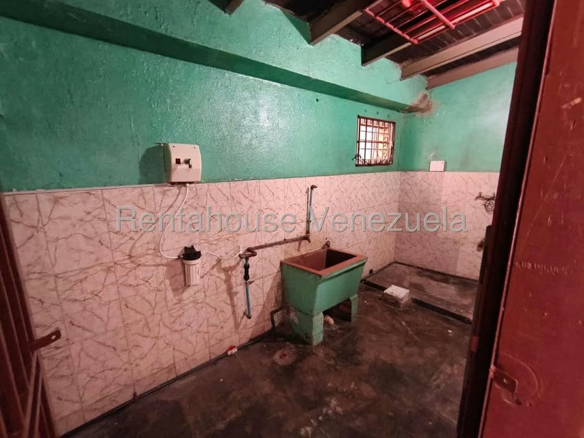 Comercial (Edificio) en Venta en Punto Fijo, Falcon - 40