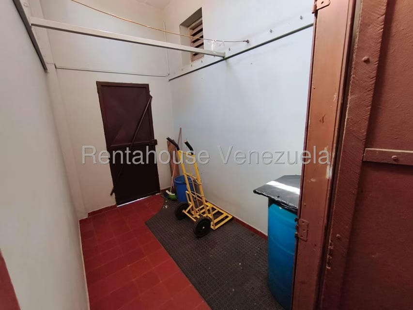 Comercial (Edificio) en Venta en Punto Fijo, Falcon - 43