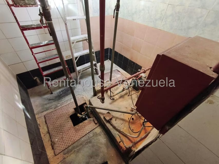 Comercial (Edificio) en Venta en Punto Fijo, Falcon - 72