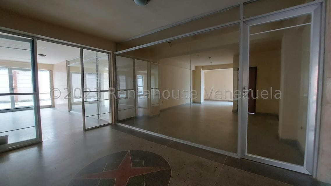 Comercial (Oficina) en Alquiler en Las Acacias, Carabobo - 2