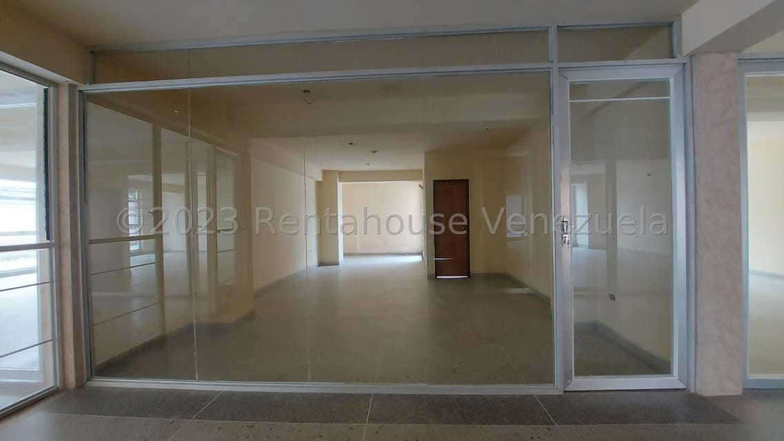 Comercial (Oficina) en Alquiler en Las Acacias, Carabobo - 3