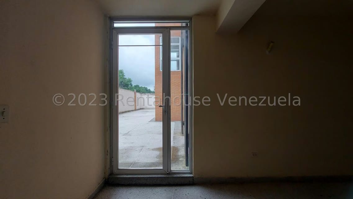 Comercial (Oficina) en Alquiler en Las Acacias, Carabobo - 8