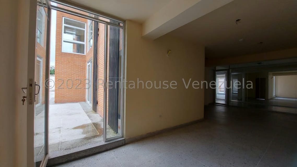 Comercial (Oficina) en Alquiler en Las Acacias, Carabobo - 9